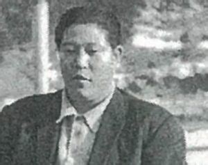 柏木昭男 .